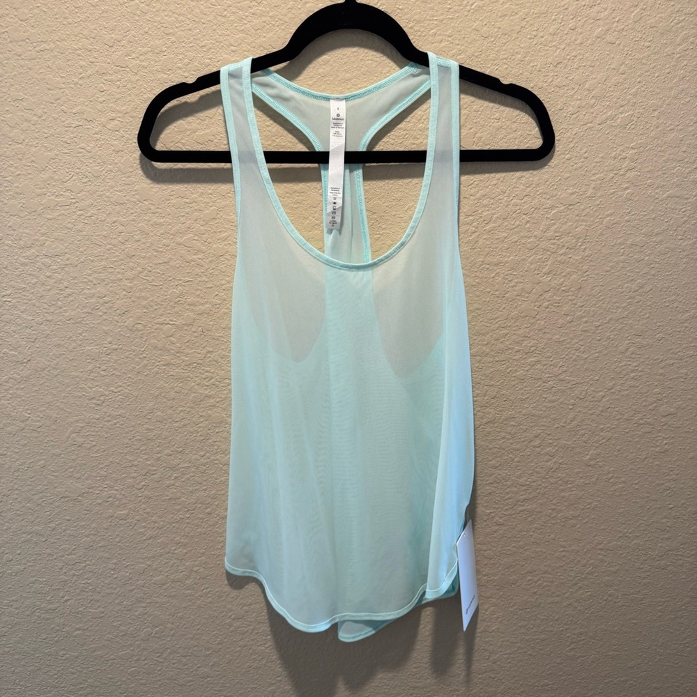 NWT Lululemon 105 Singlet size 4